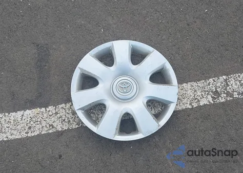 2004 Toyota Camry Le z USA, uszkodzony, nr VIN 4T1BE32K34U277603